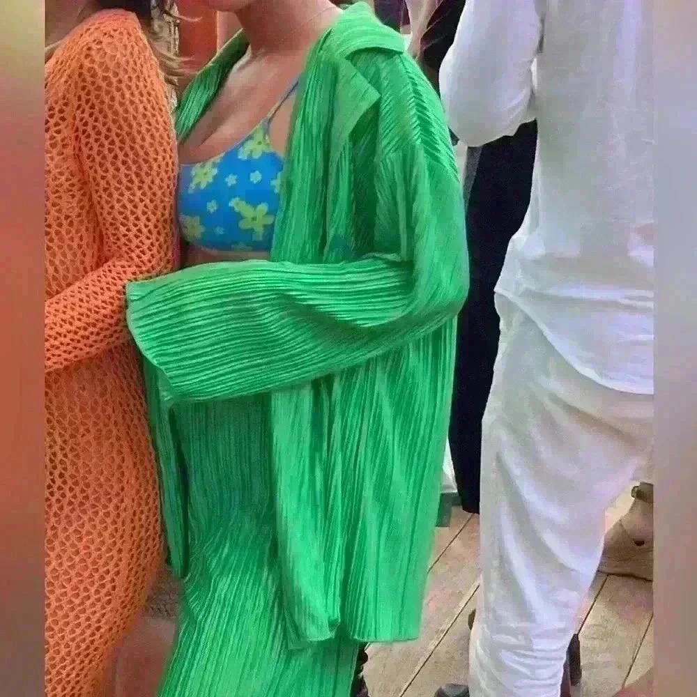 Casual Green 2 Piece Set - Picture 3 of 3